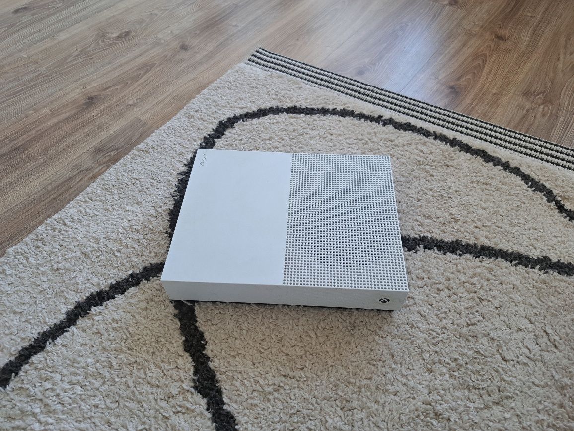 Xbox One S All-Digital 1tb+limitowany kontroler