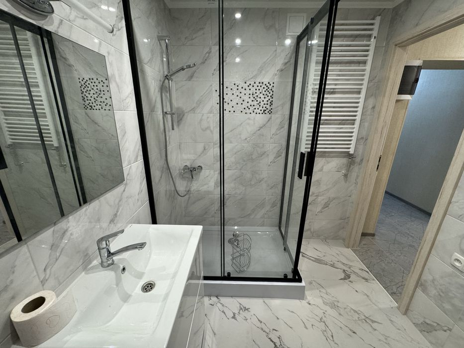 Продаж двокімнатної квартири на Соборній з новим ремонтом