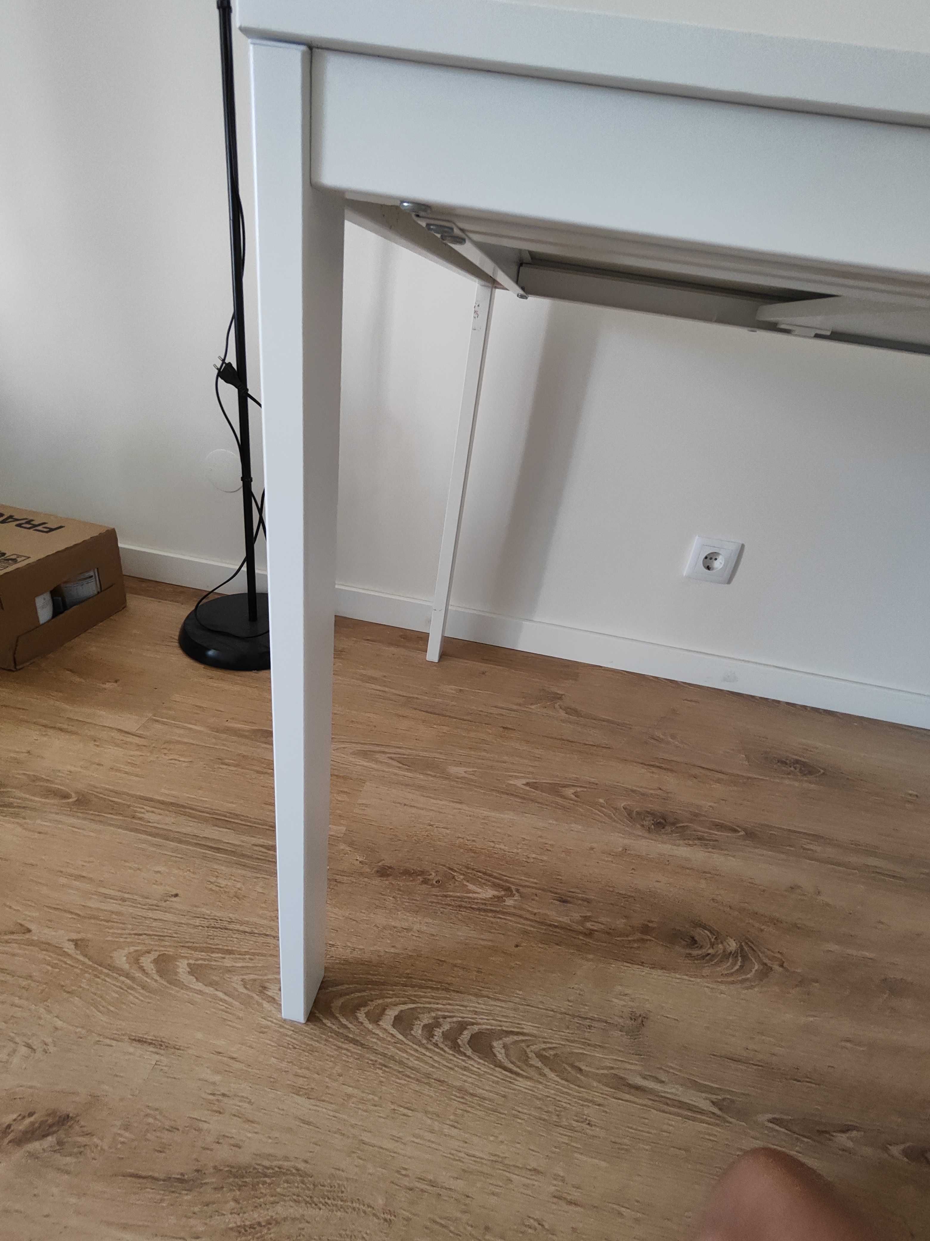 Mesa IKEA branca extensível