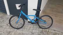 Bicicleta procura dono