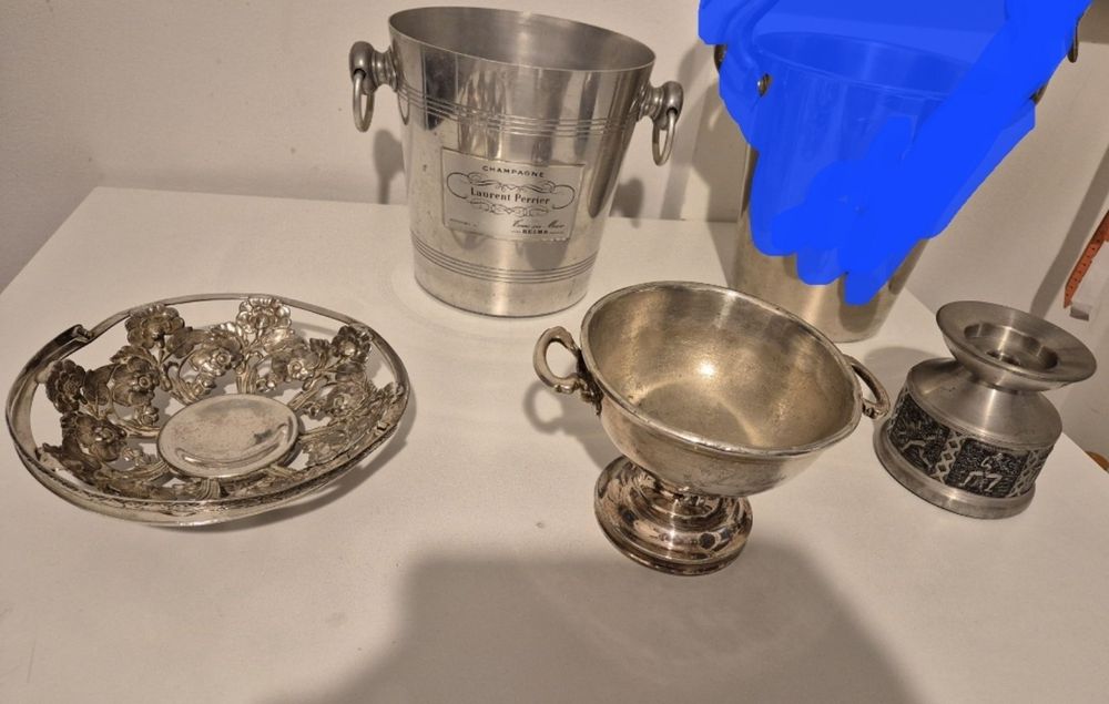 Продам открывашки ,штопор , опора для дверей