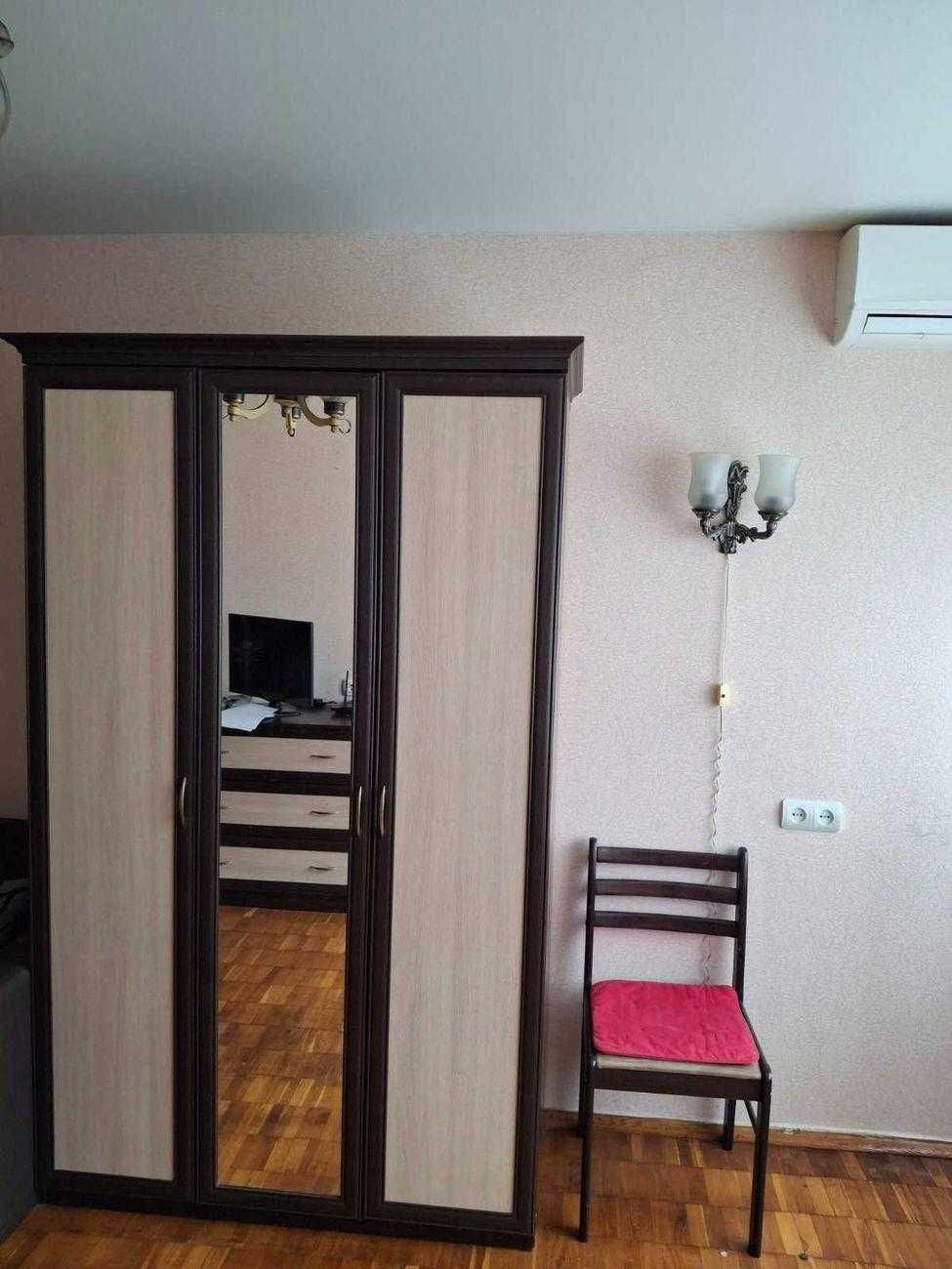 Оренда 1-к, Шевченківський район, метро КПІ, вул. Борщагівська 12