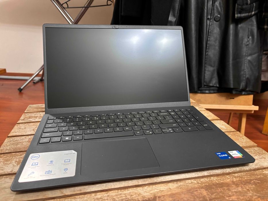 Dell Inspiron 3520 i5-1235U/16GB/1TB/Win11 120Hz