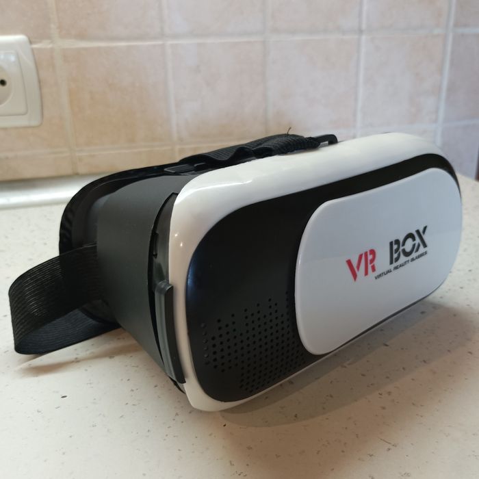 Продам VR очки VR BOX с контроллером