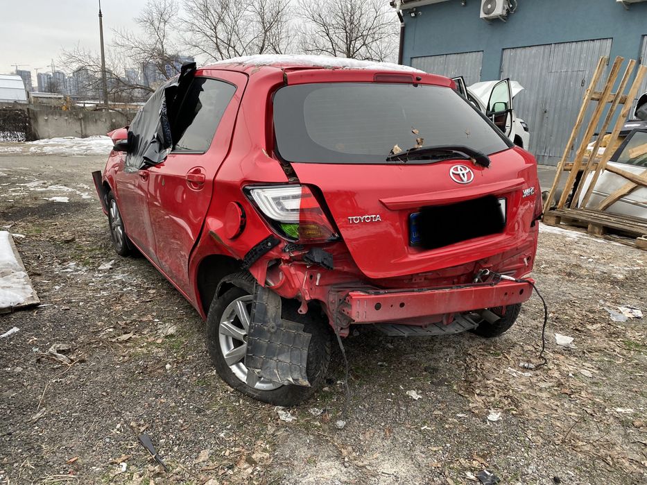 Разборка Toyota Yaris Тойота Ярис 2013-2017