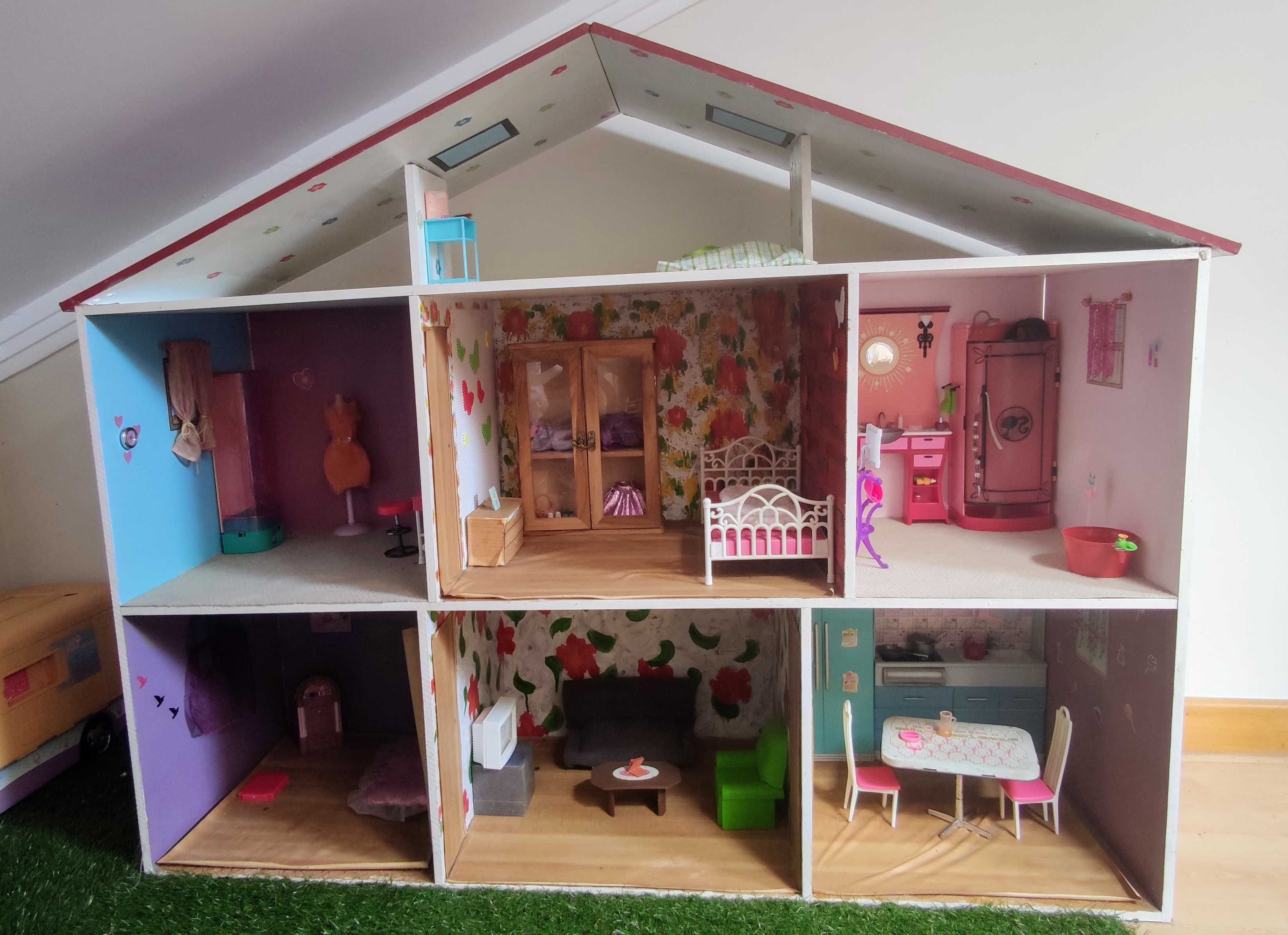 Casa de Barbie de madeira, feita à mão