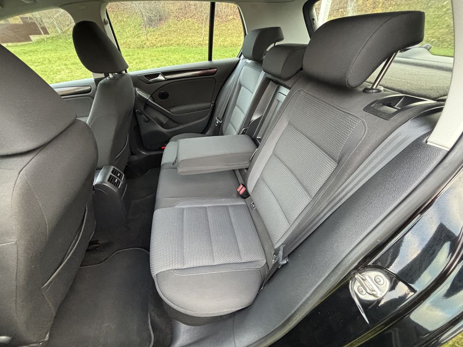 Volkswagen Golf 6 1,6 МРі бензин