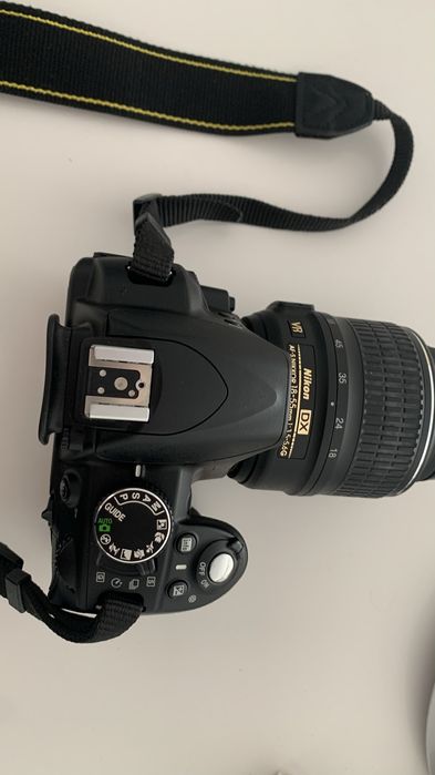 Maquina fotografica Nikon D3100