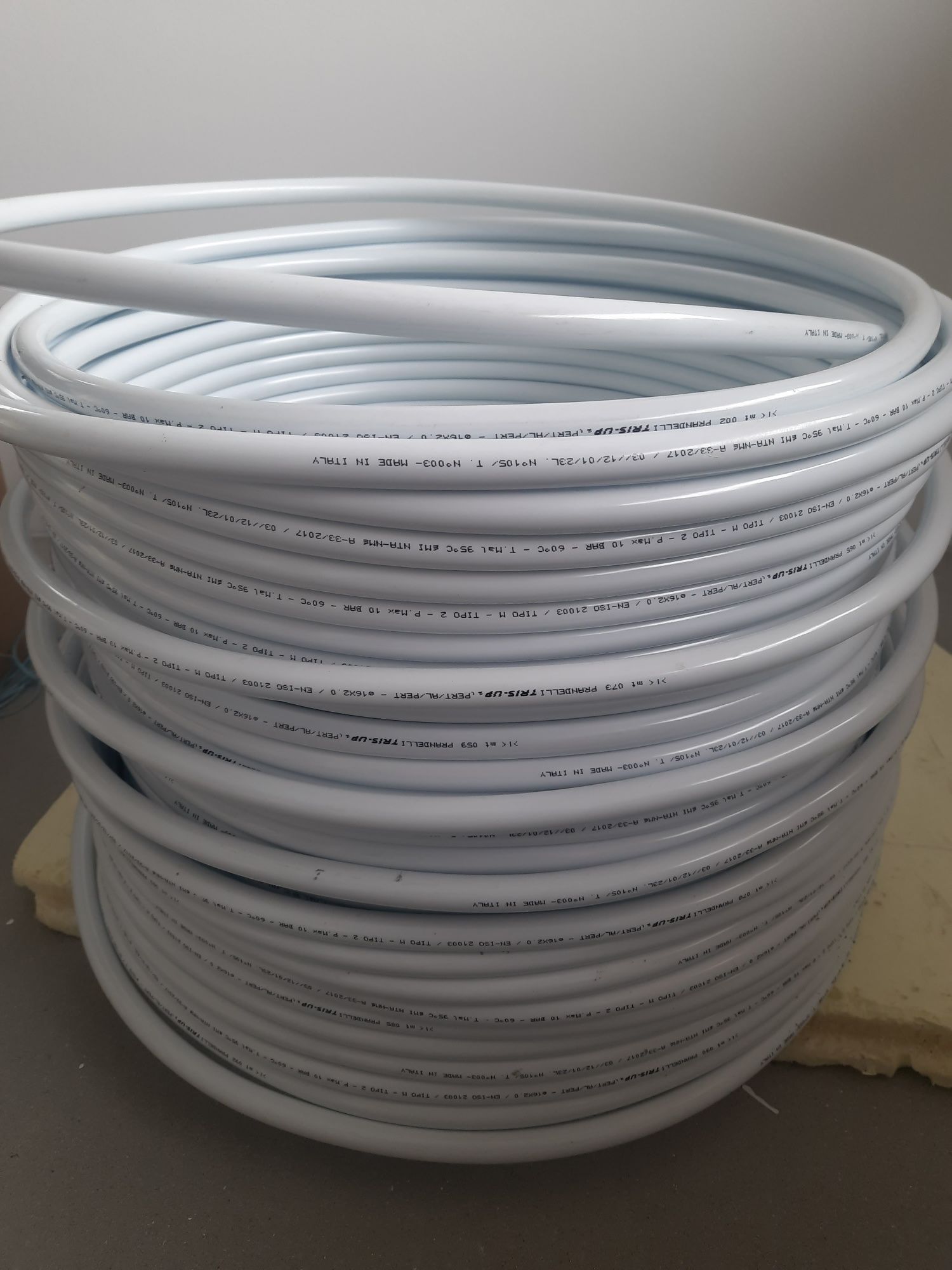 Rura wielowastwowa PERT ALUPEX TRIS-UP 16x2 94mb