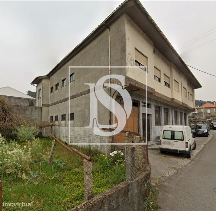 Prédio - Armazém fabril para restauro