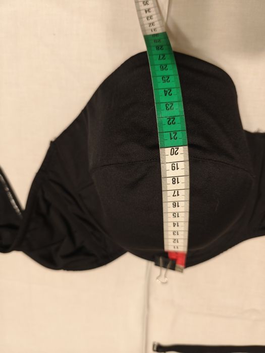 Biustonosz czarny bardzo duże miseczki