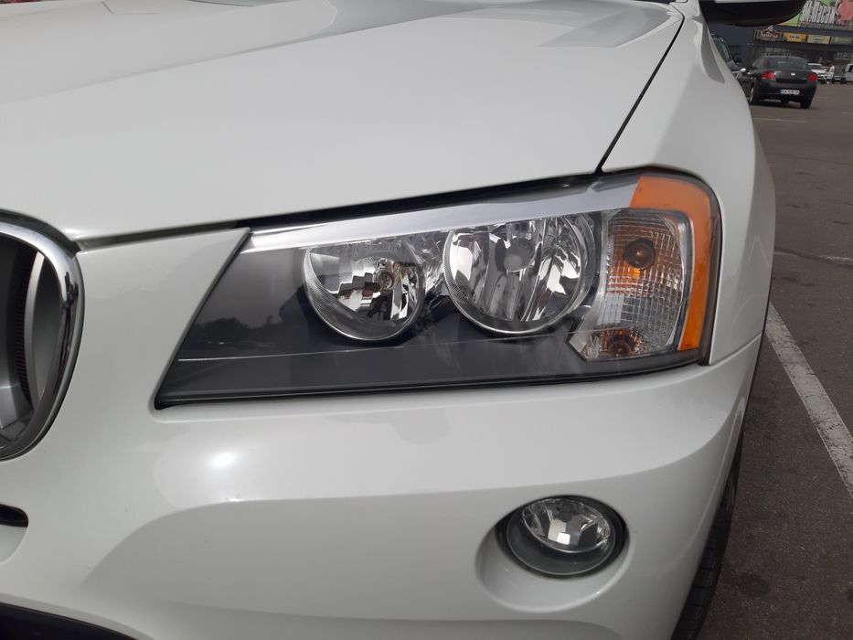 BMW X3 Подам автомобіль.  Авто не битий не фарбований на 100%.