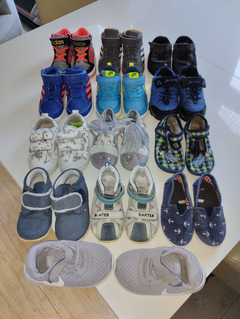 13 par bucików dla chłopca buty chłopięce Adidas Nike