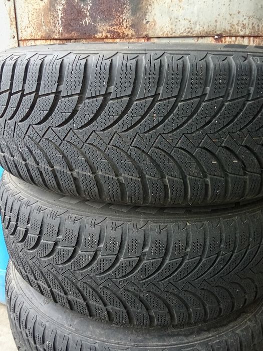 Диски Киа с зимней резиной