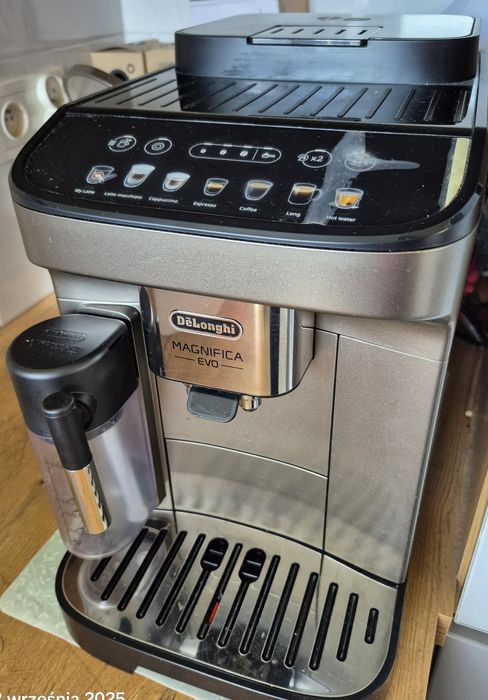 Ekspres ciśnieniowy de longhi magnifica evo