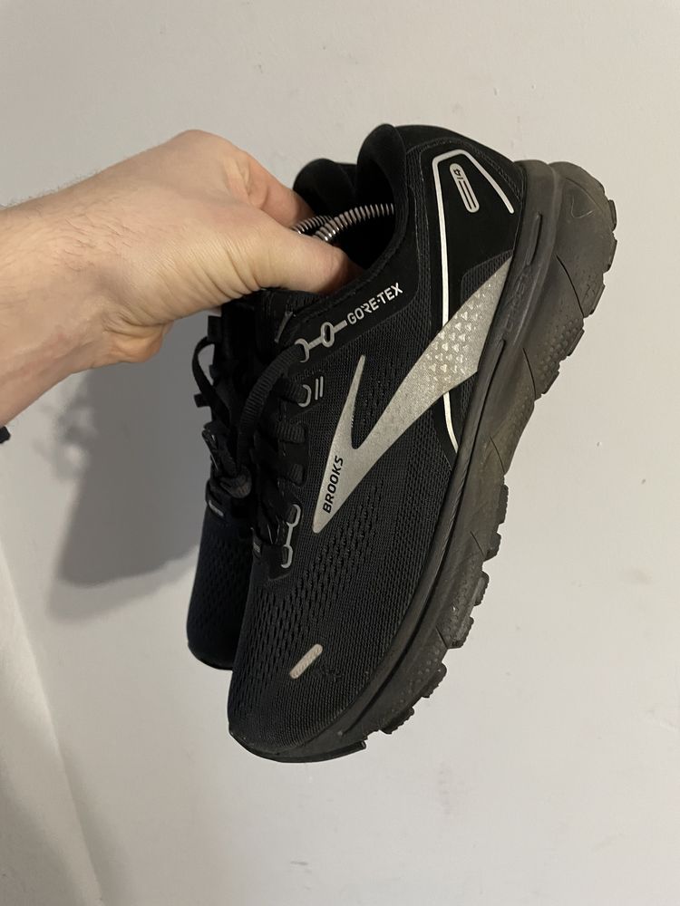 Brooks ghost 14 goretex rozmiar 40