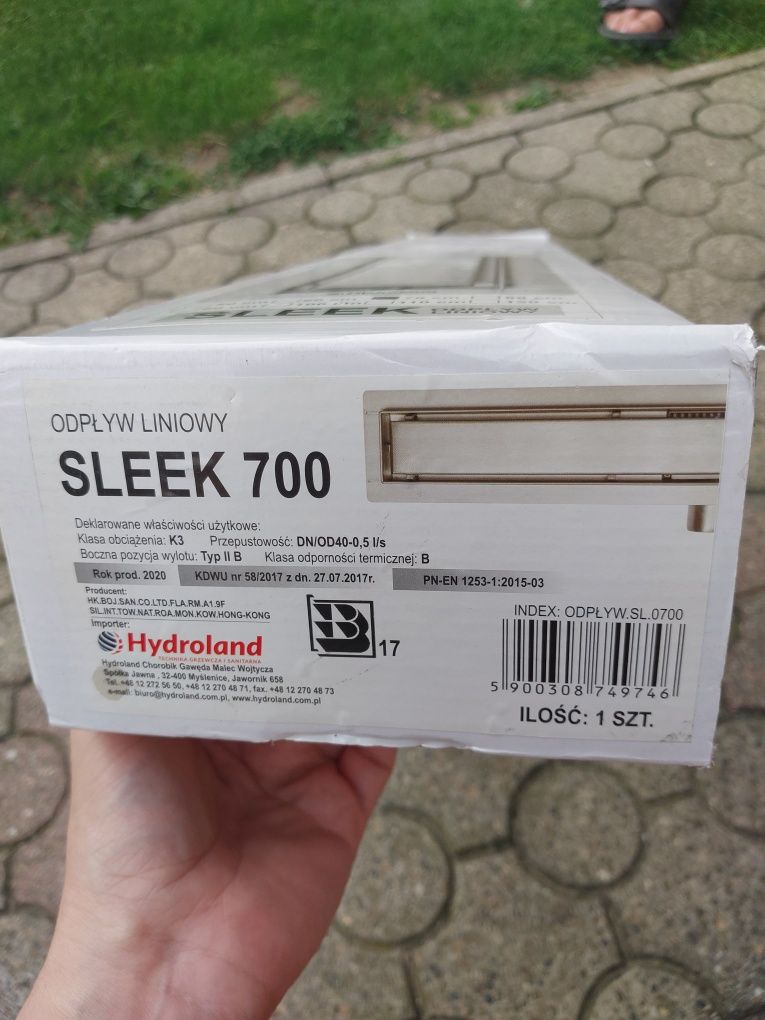 Odpływ liniowy Sleek 700