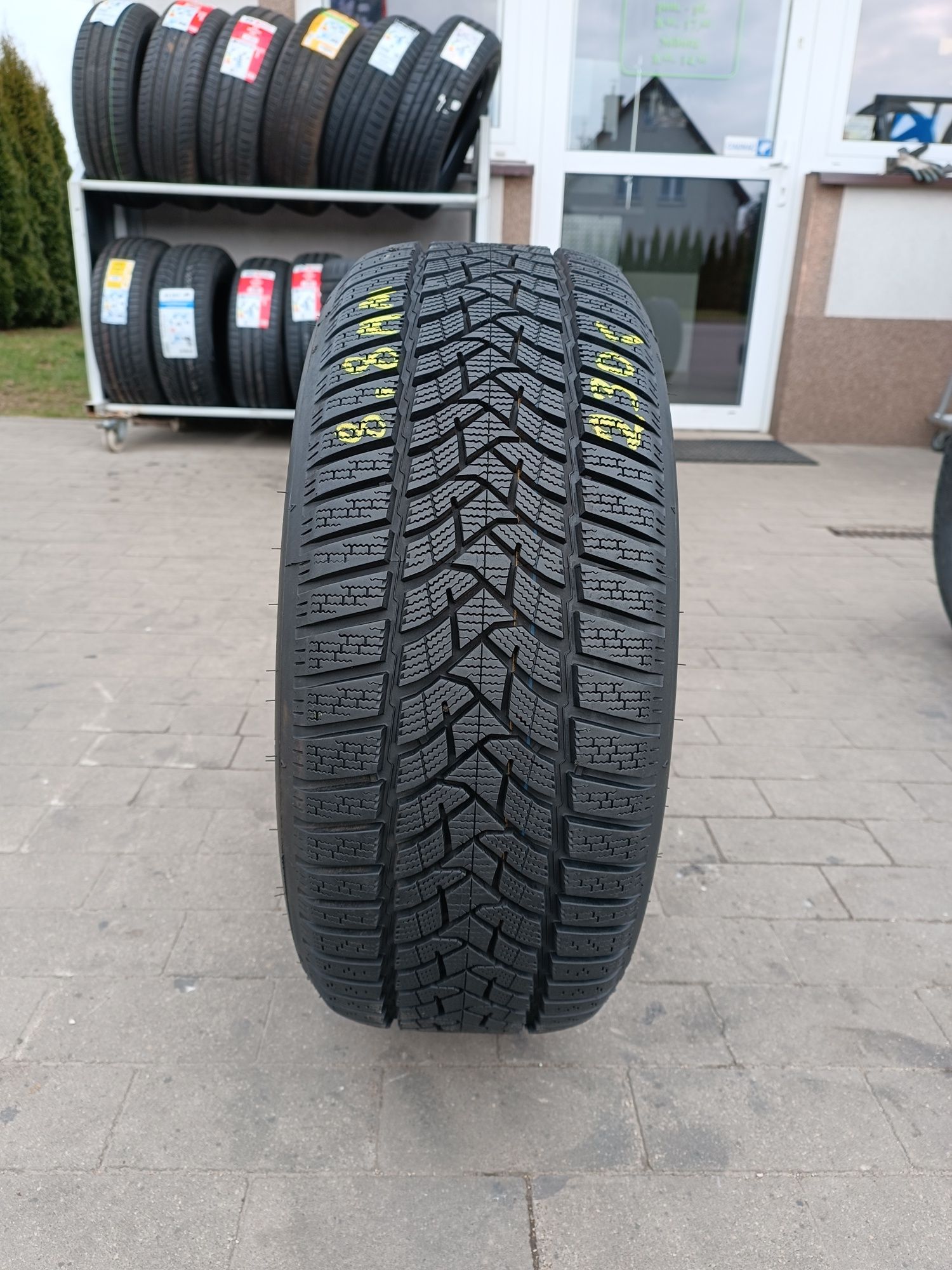 225/55R16 Dunlop Winter Sport