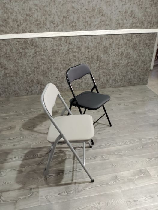 Складний стілець ідеально підходить для використання вдома , в офісі