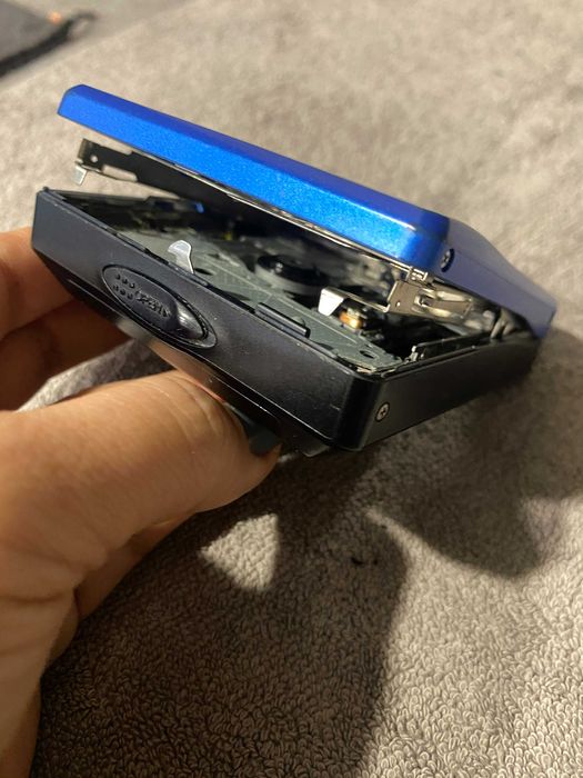 Мінідиск пишучий плеєр на акумуляторі Sony Walkman mz - r501