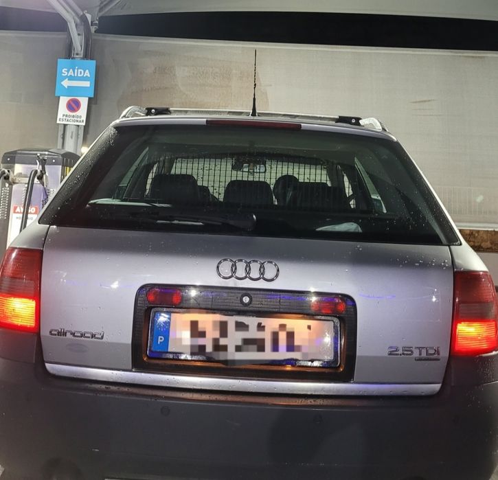 Audi a6 Quattro 180cv apenas 200mil/troco