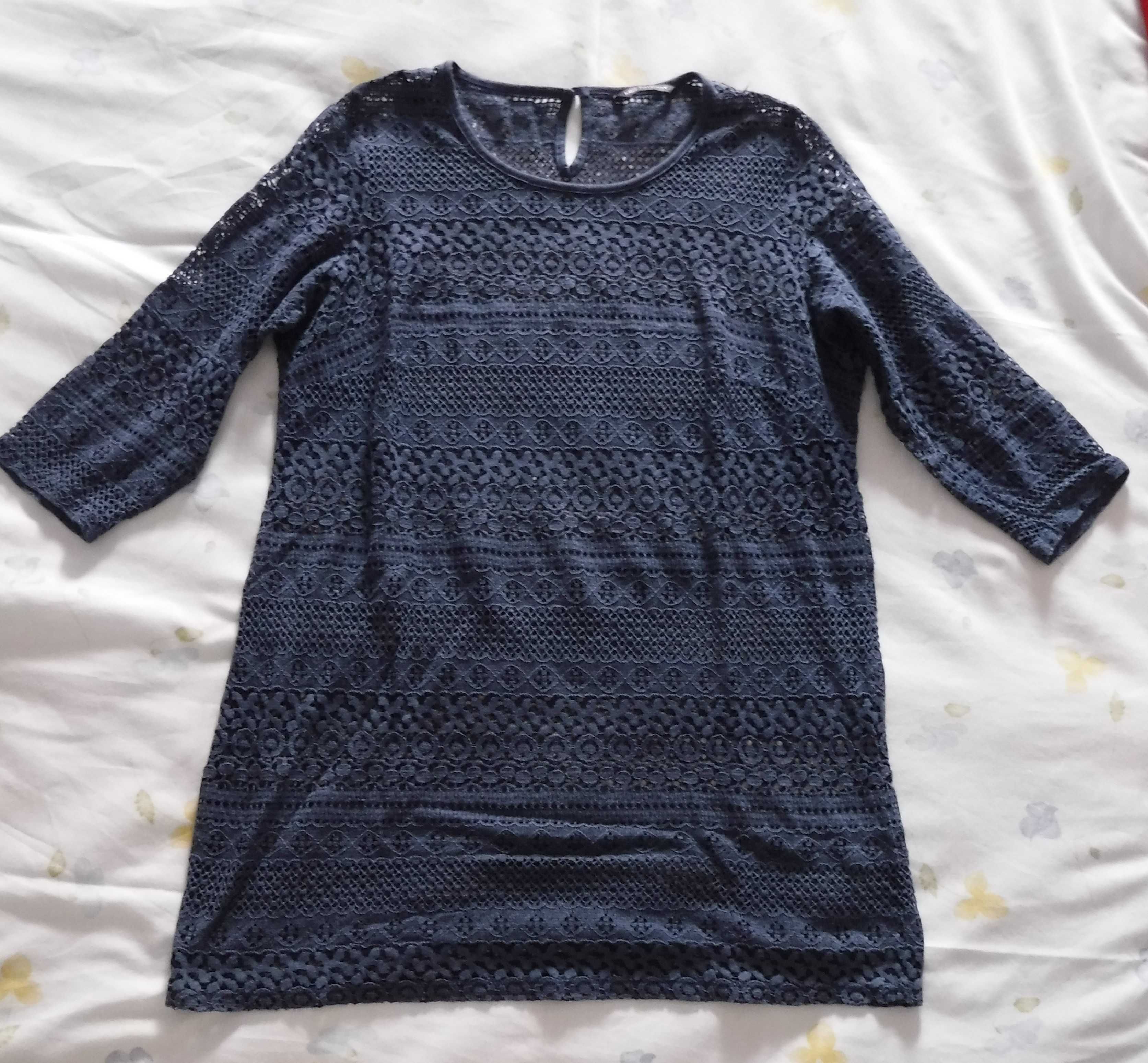 Blusa/túnica azul em renda