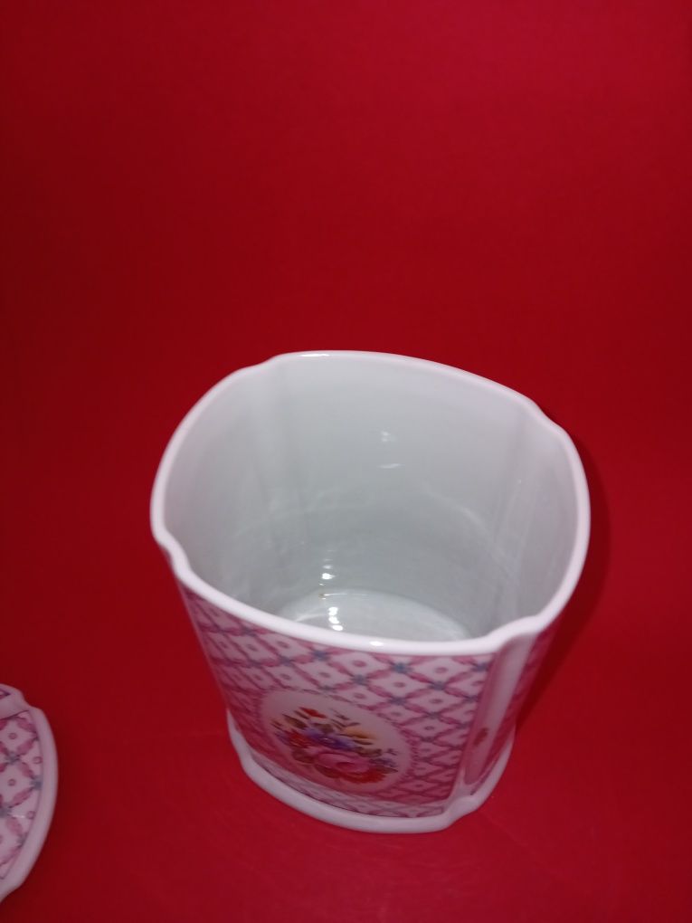 Lindo pote marca Porat