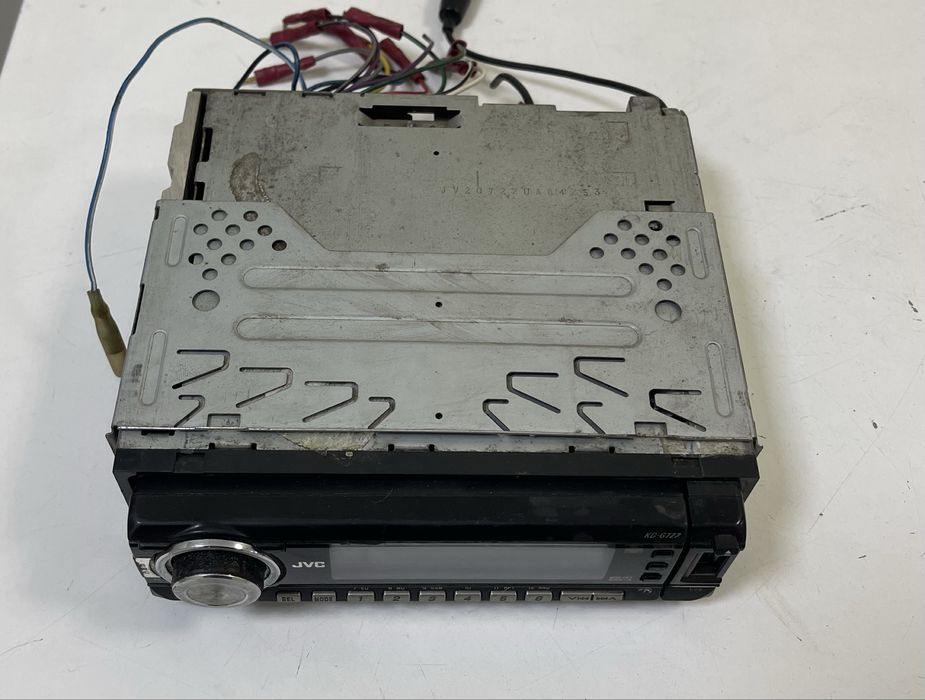 Продам мафон авто магнитола JVC KD-G722 в хорошем состоянии