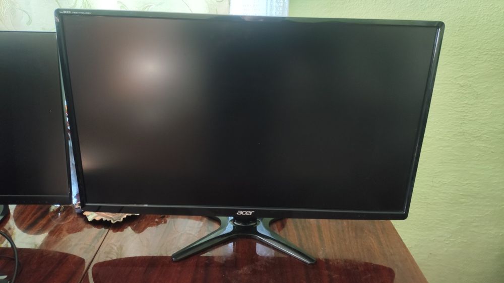 Монітор Асус Asus full hd 24