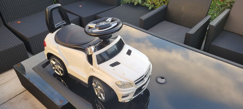 Autko do odpychania się