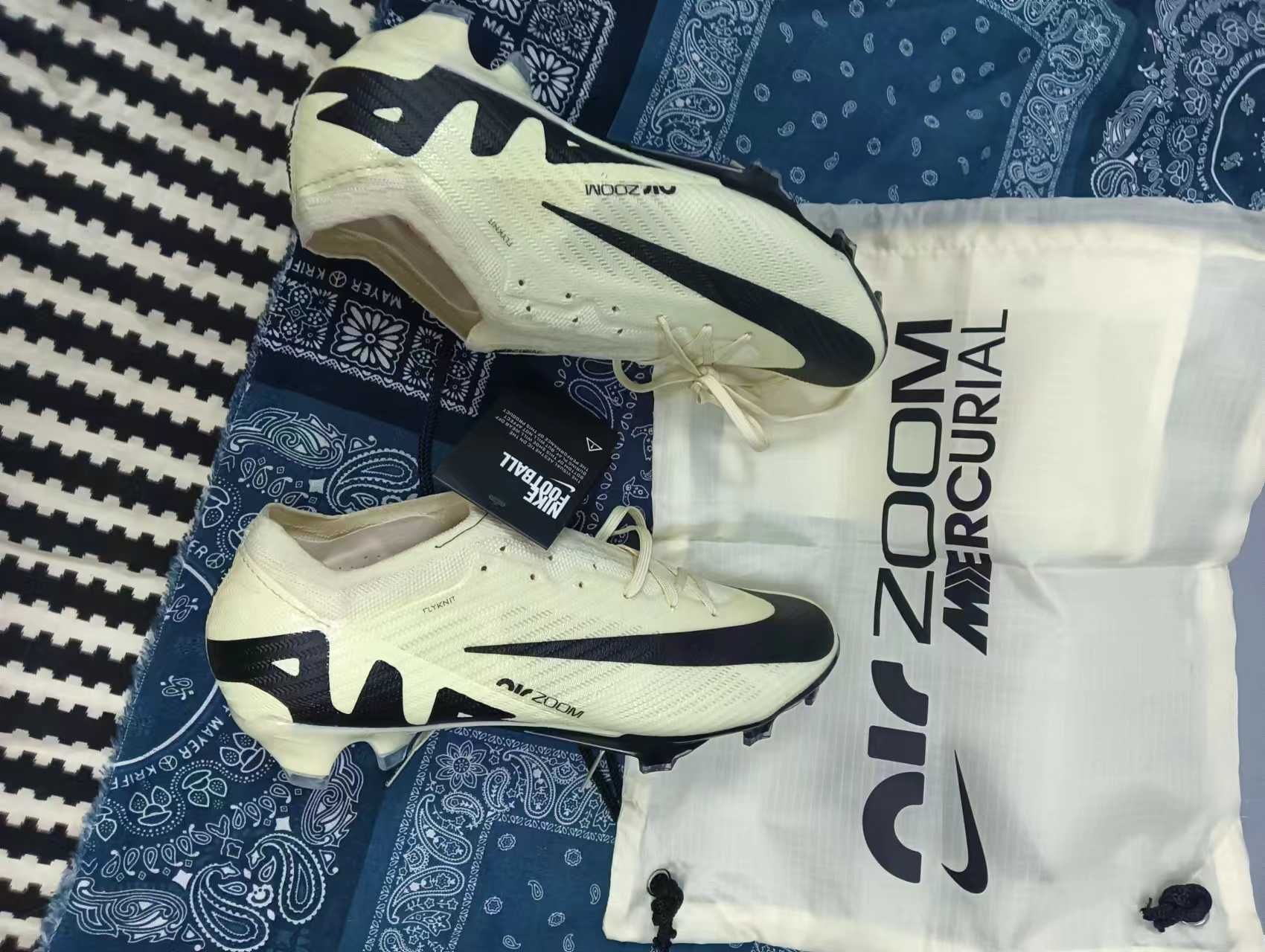 Buty piłkarskie Nike Mercurial Vapor 15 Elite FG 42