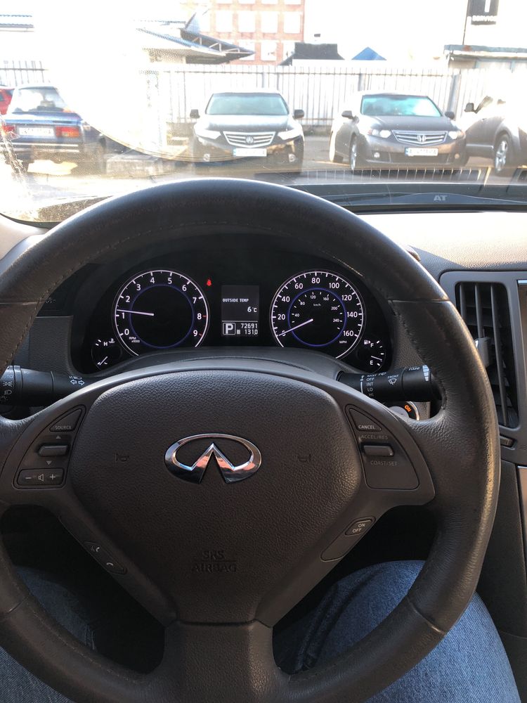 Продам авто Infiniti g25x торг