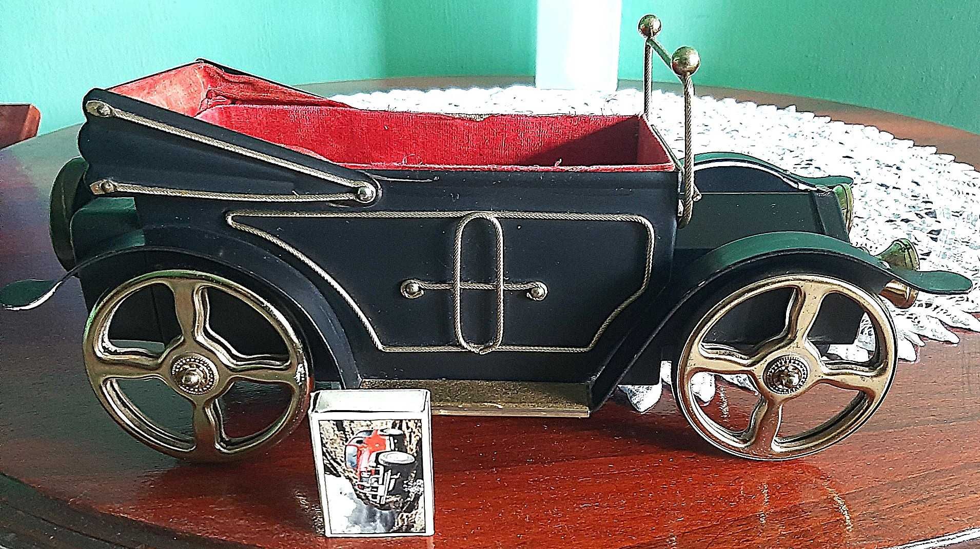 Zabytkowy model automobilu