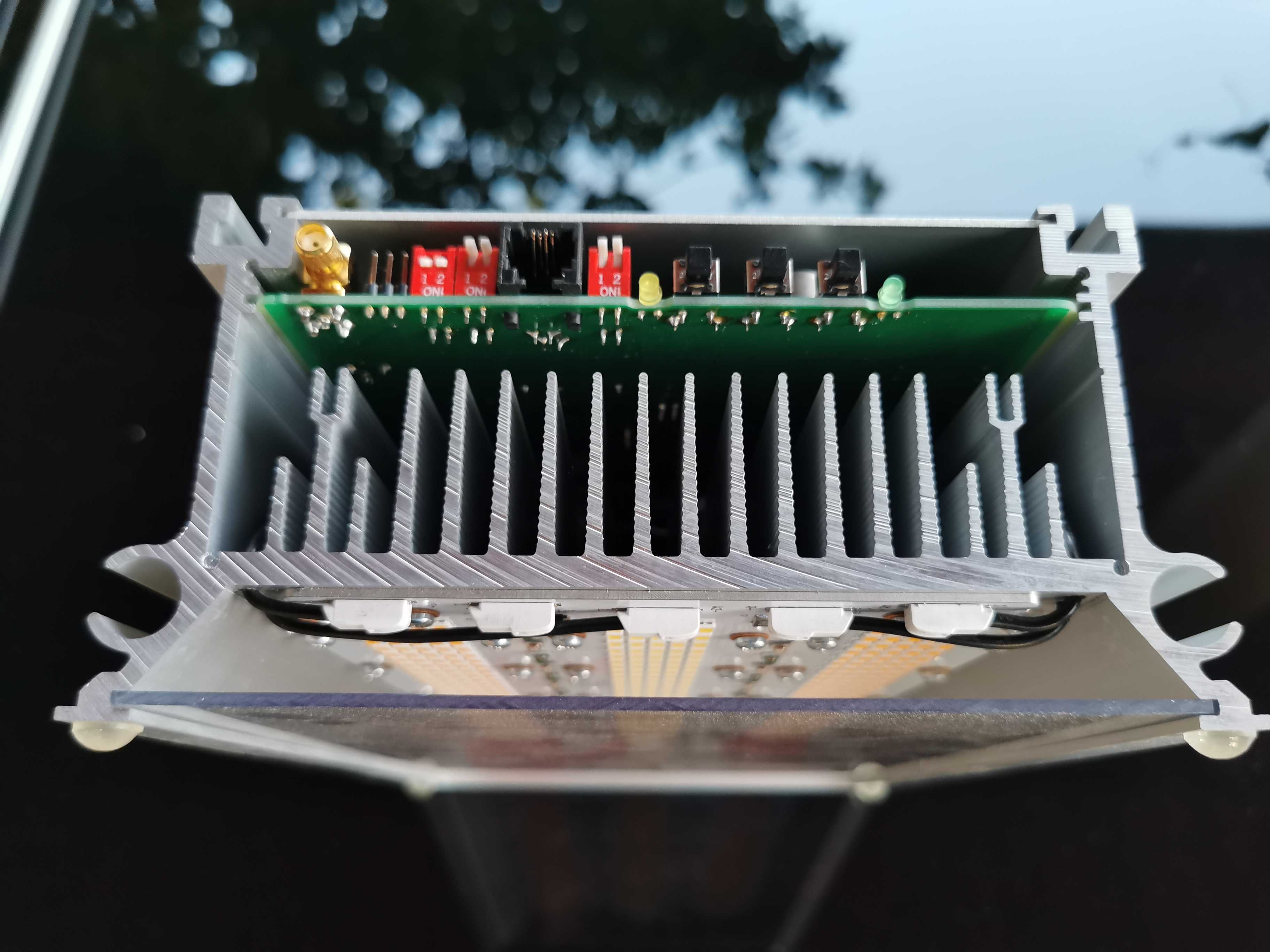 Radiator/obudowa na lampa LED DIY do akwarium morskiego szklarni