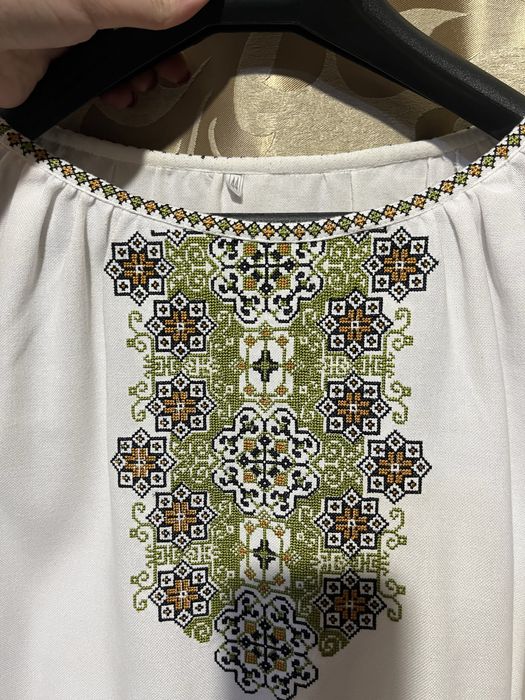 Вишиванка жіноча