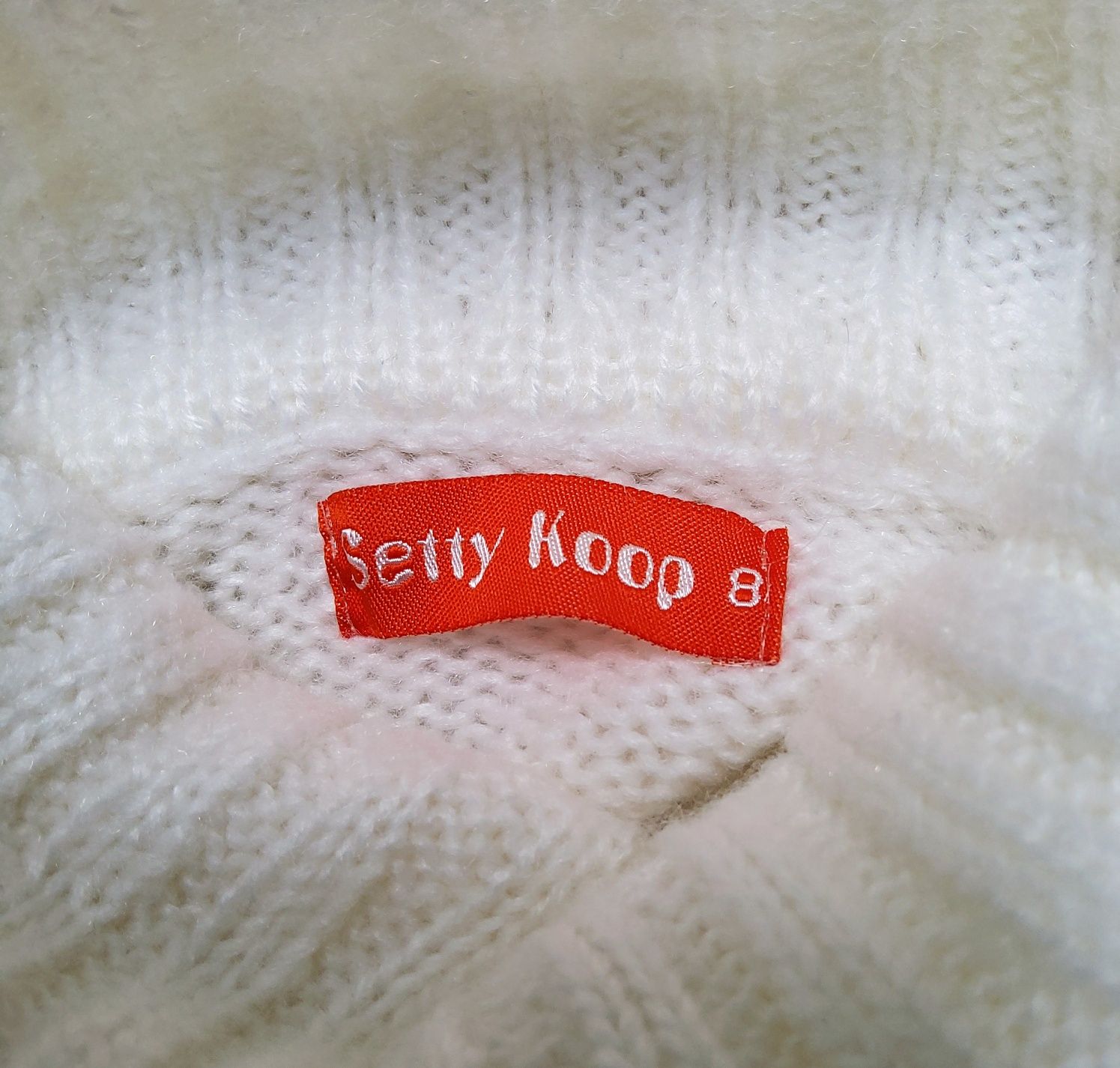 Setty Koop - sweter w kwiatki z golfem