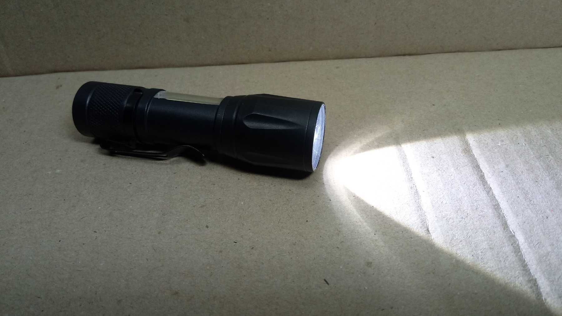 Світлодіодний ліхтар з акумулятором (зарядка від USB).