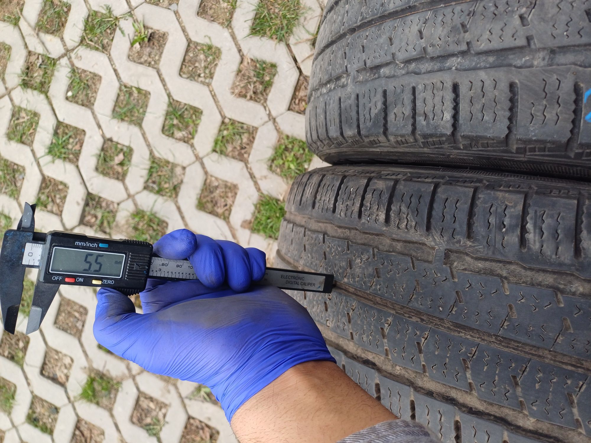 2 opony zimowe 225/65r16c NEXEN 2023r 6mm