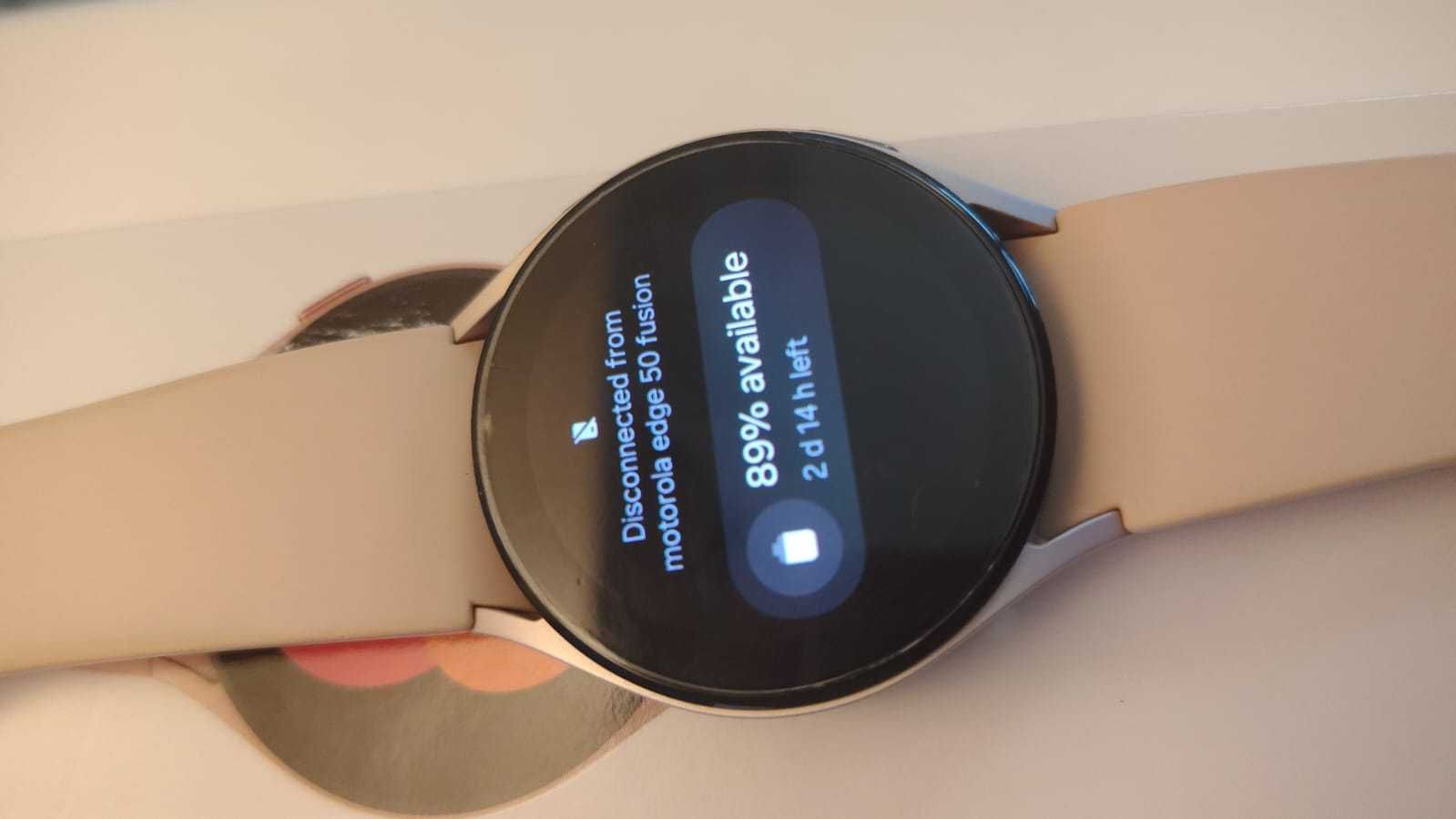 Samsung Galaxy Watch 5 40mm Rosa Gold + bracelete metálica extra