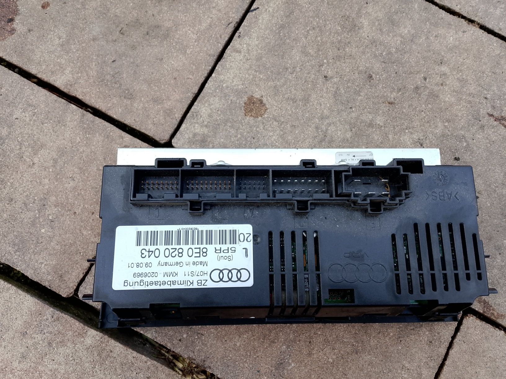 Panel klimatyzacji klimatronik Audi A4 B6,8E0820.043