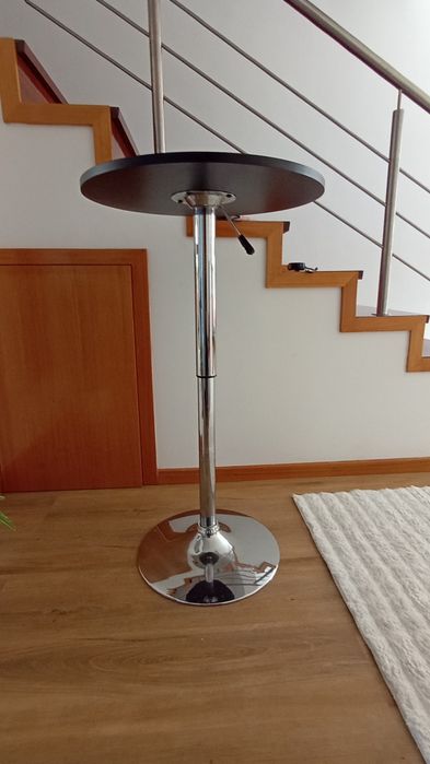 Mesa de Bar Redonda com Altura Ajustável