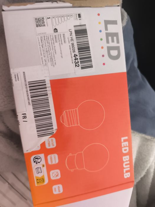 Pack 8 Lâmpadas LED 15W E27 (equivalente a 100W) – NOVAS na caixa