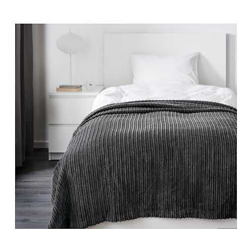 czarna narzuta na łóżko Ikea TUSENSKÖNA 150 x 250
