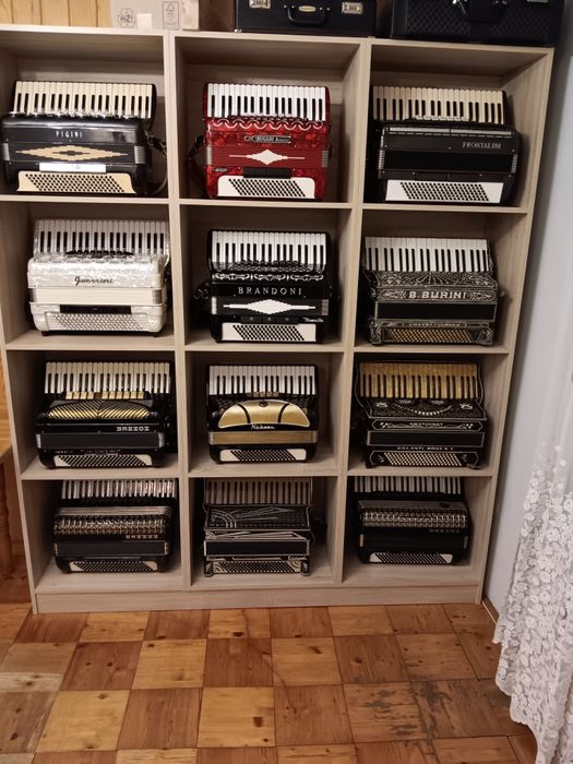 Naprawa akordeonów i akordeony do sprzedania.