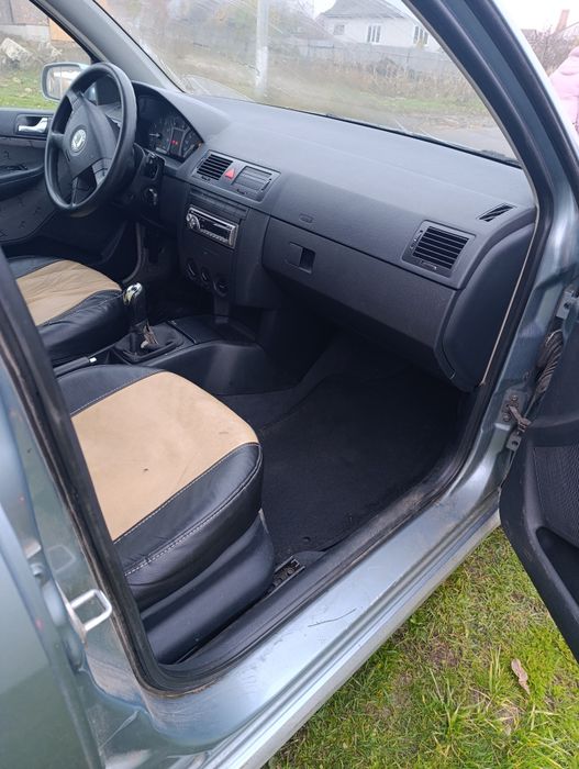 Продам Шкоду Фабію 1,4 газ бензин