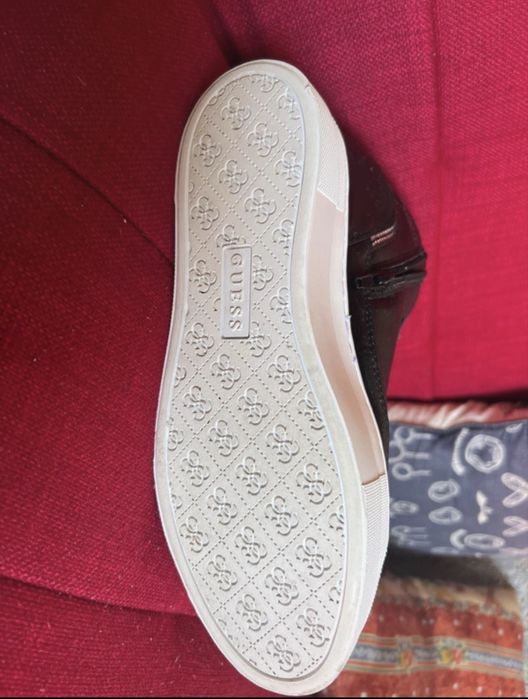 Mala Guess mulher