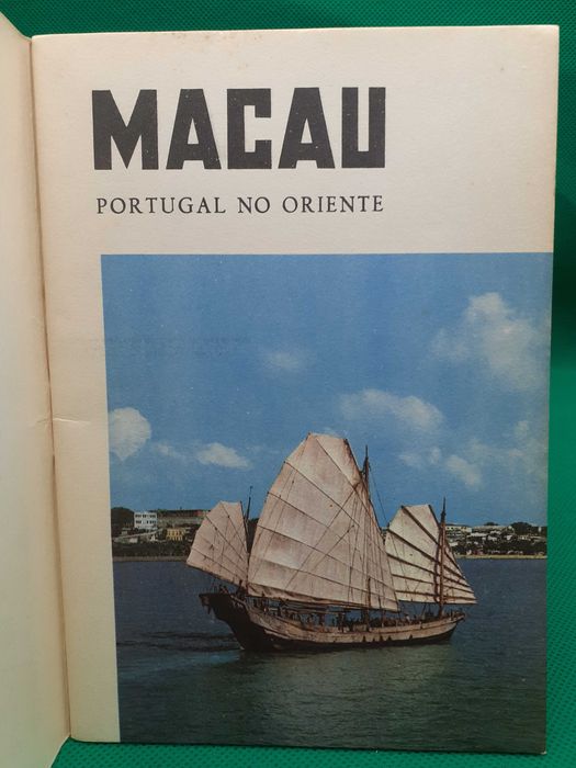 Livro - REF ESC - Livros Da Agência Geral Do Ultramar