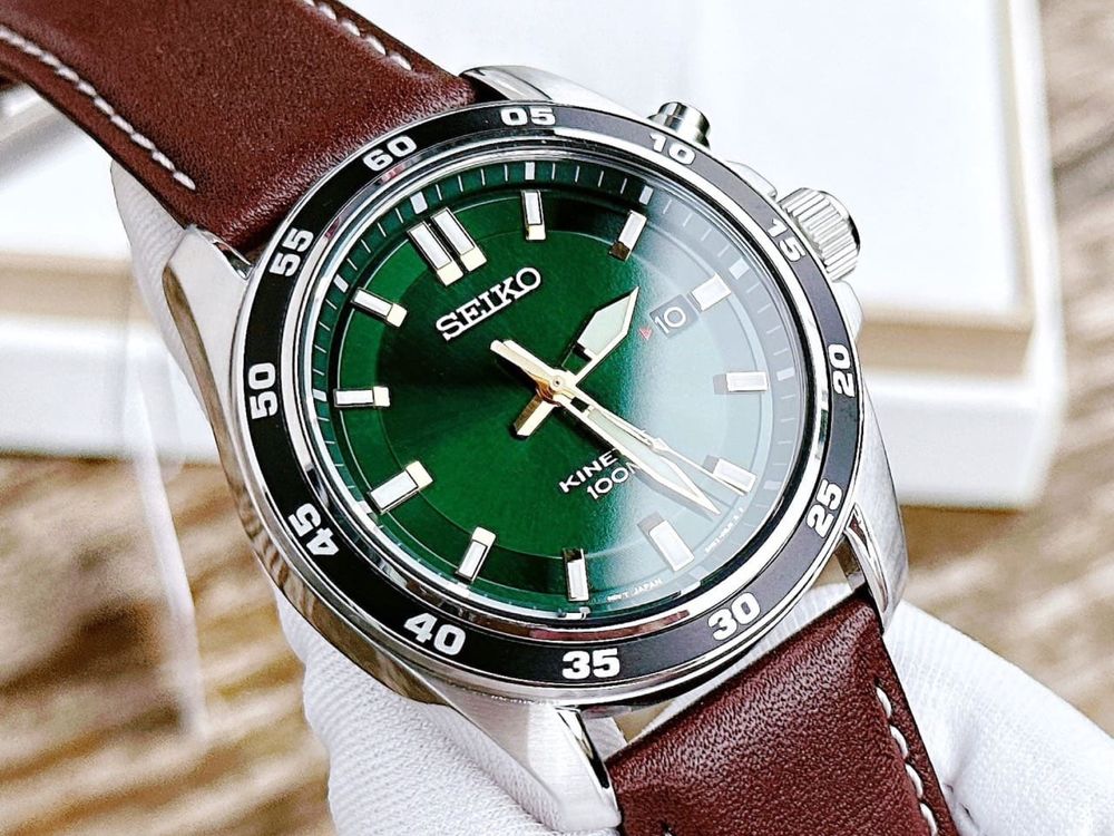 Seiko Kinetic Green Dial  SKA791