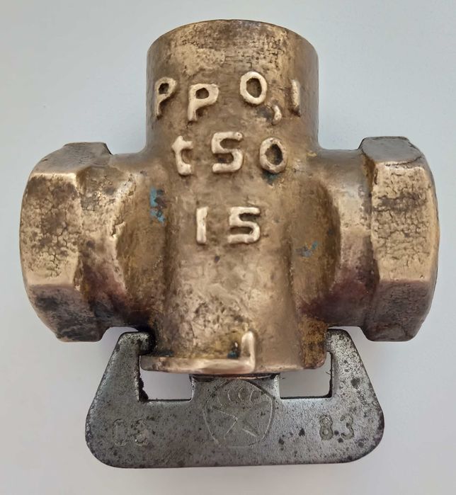 Ручки дверные, мебельные и др.