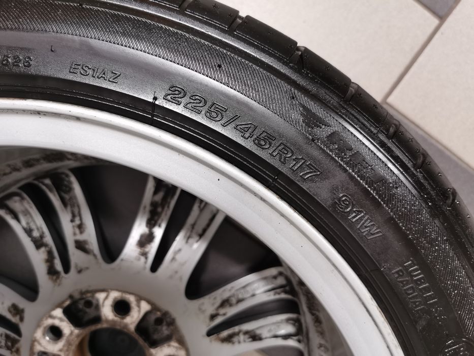 Felgi 17'' 4 szt. BMW opony letnie